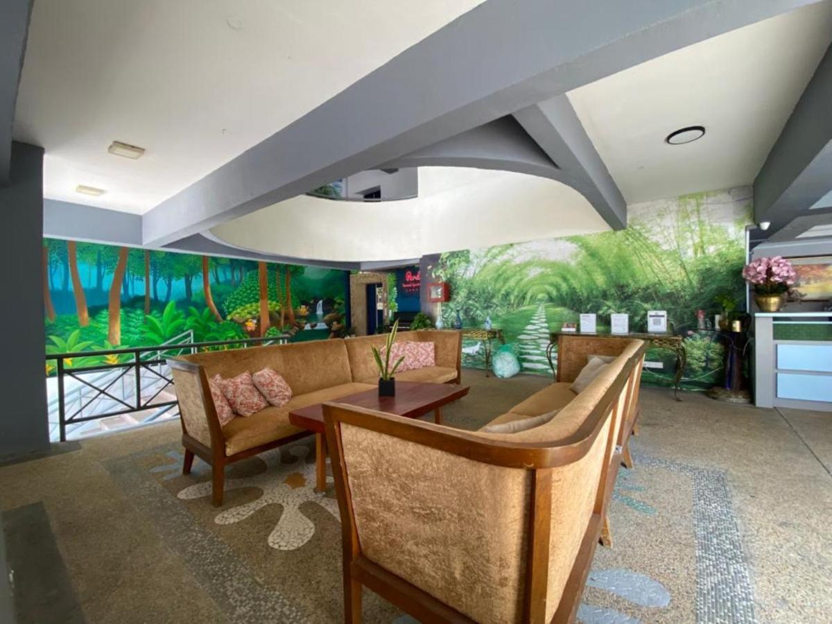 Perdana Serviced Apartment & Resorts Padang Mat Sirat Exterior foto