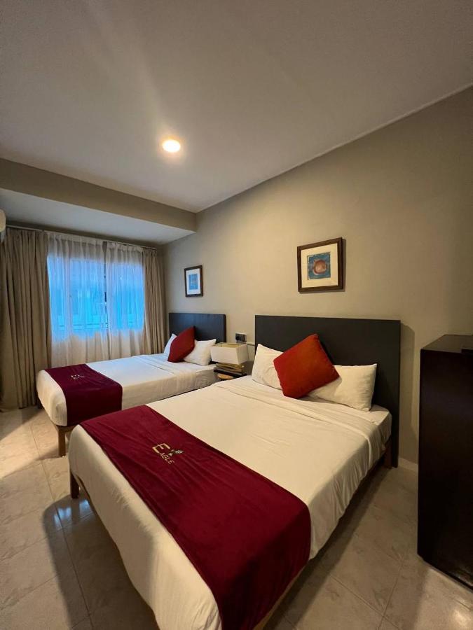 Perdana Serviced Apartment & Resorts Padang Mat Sirat Exterior foto
