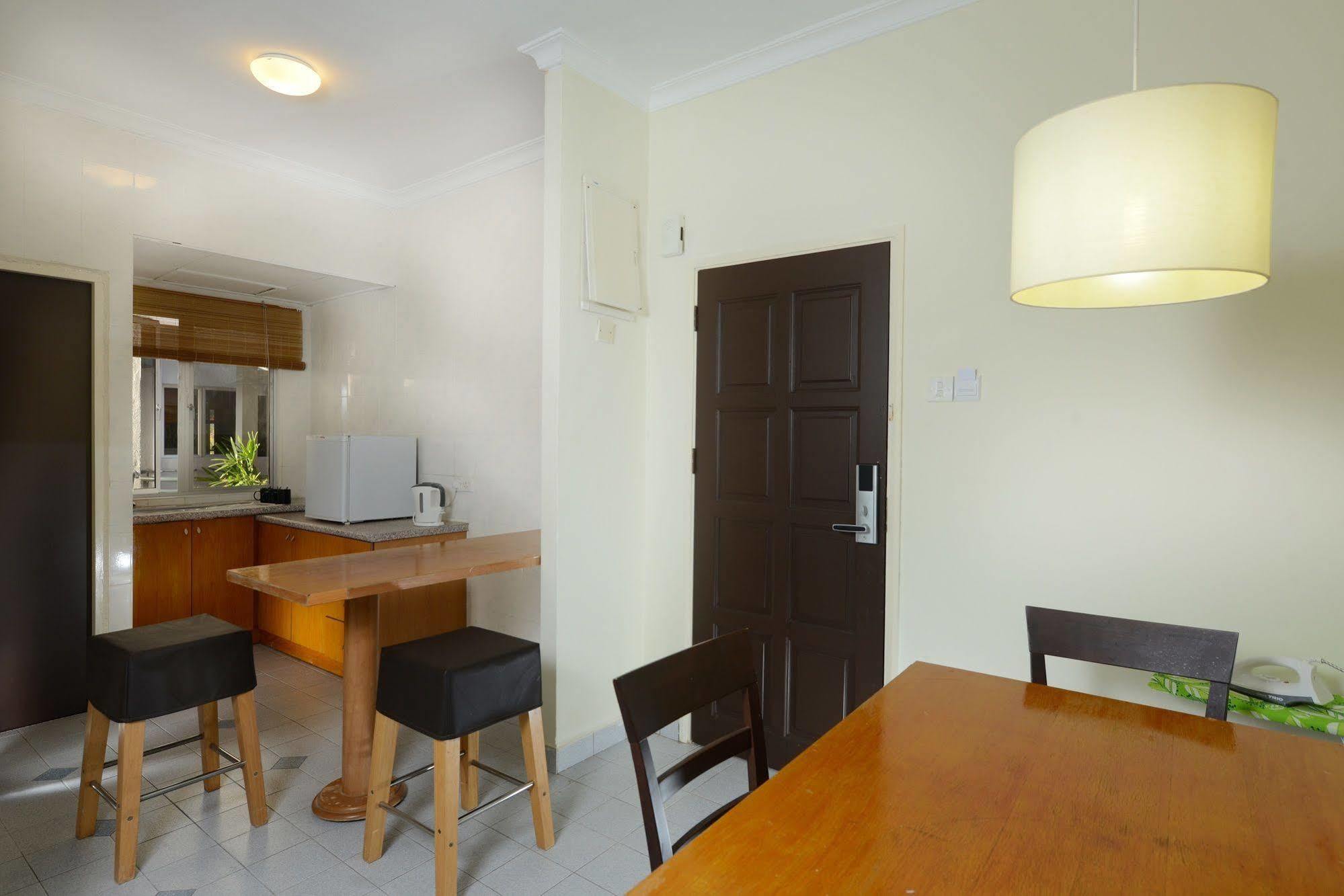 Perdana Serviced Apartment & Resorts Padang Mat Sirat Exterior foto